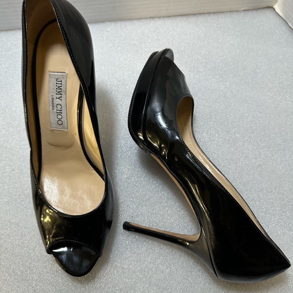 Jimmy Choo Peep Toe Platform Patent Leather Women’s Shoes w 4 1/4” Heels Size 41